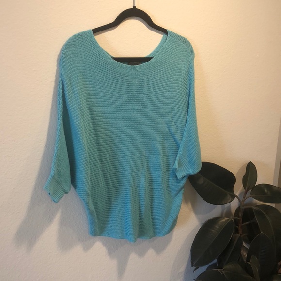 The Limited Sweater - Picture 2 of 4